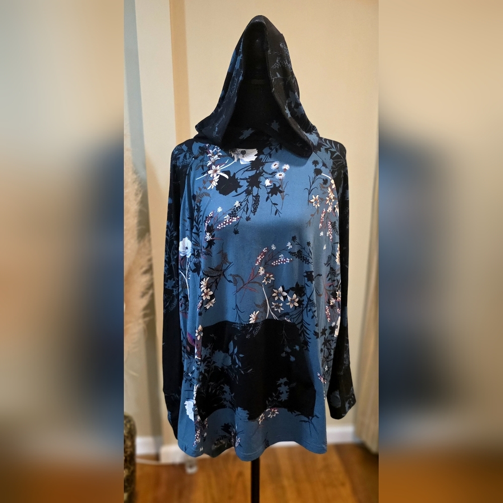 LuLaRoe Blue and Black Floral Hoodie